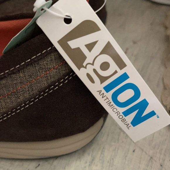 Land’s End NWT Agion Zipper Slip On Shoes Size 9.5 - Picture 10 of 10